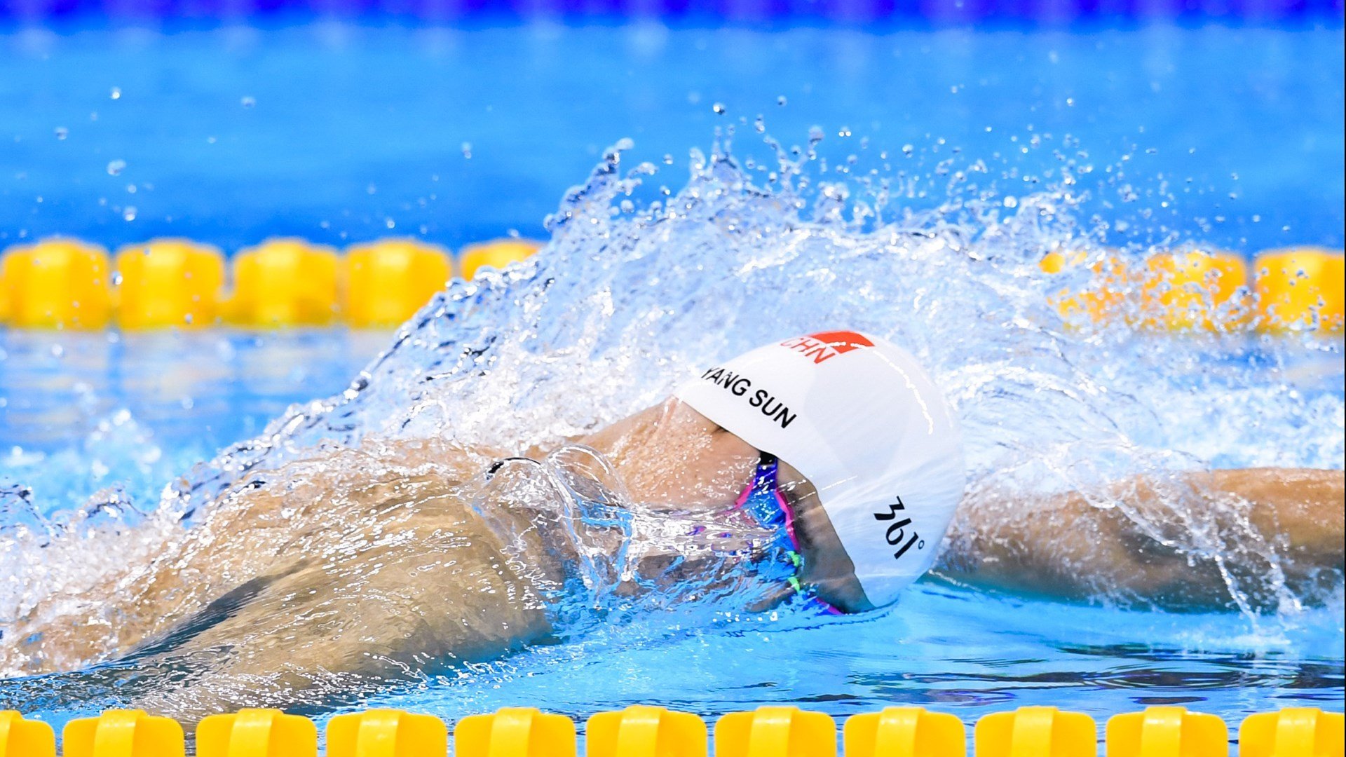 -印度男子4×400米接力队夺得金牌，展现强劲实力。，男子4×100米接力决赛冠军